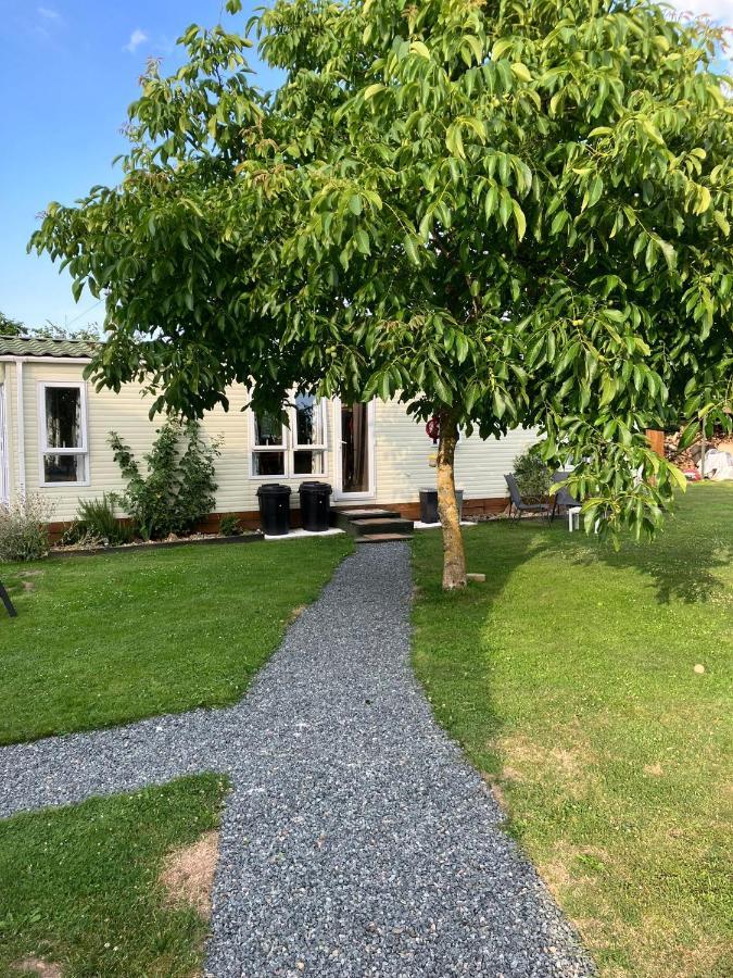 Petite Maison Dans La Nature Preveranges Buitenkant foto